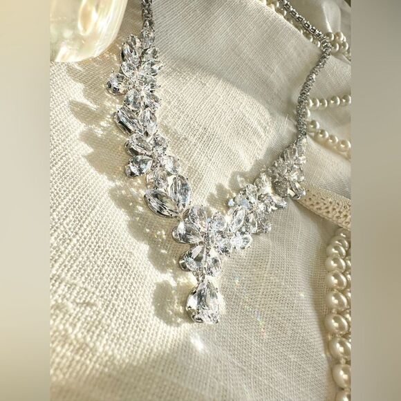 The Jasmine: sparkly cubic zirconia flower statement necklace - Picture 12 of 12
